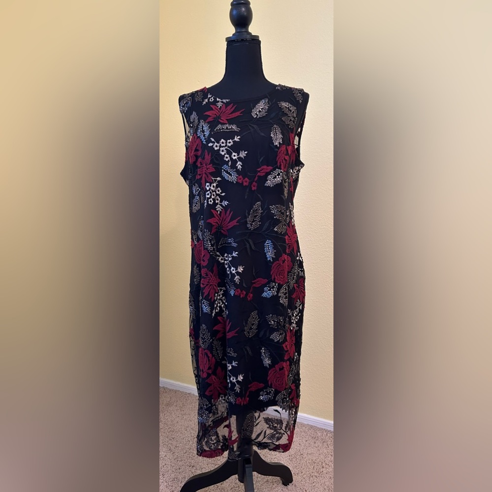 Calvin Klein Elegant Sleeveless Black Dress